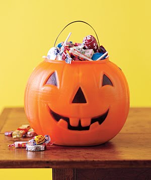 Halloween-salon-marketing-ideas