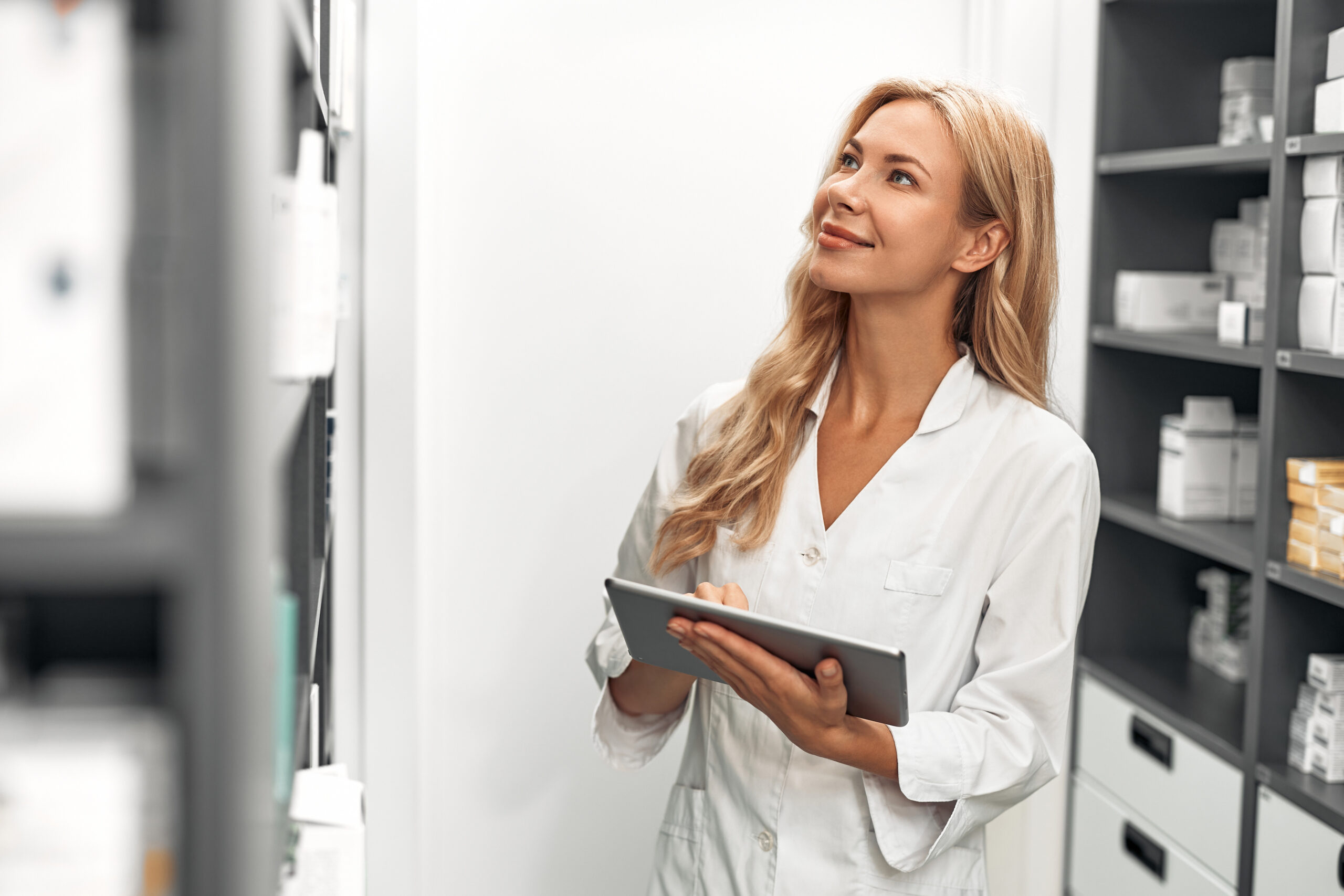 How Aesthetic Clinic Software Handles Memberships, Inventory, and Multi-Location Reporting